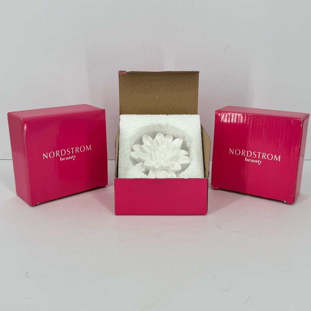 Nordstrom Beauty White Lotus Ceramic Perfume Fragrance Diffuser NEW Set Lot of 3